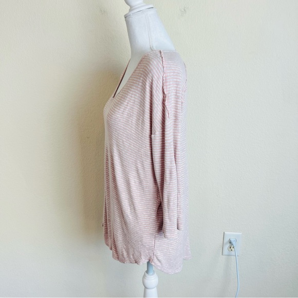 Market & Spruce Pink Marble Striped V-Neck Loose Fit Long Sleeve Tee Blouse - Picture 3 of 8